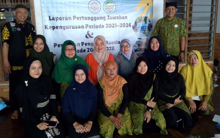 gambar Asosiasi Sinergi UMKM Berubah UMKK jejak berita alya dimsum