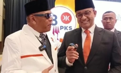 gambar eggi sudjana siap menangkan anies presiden