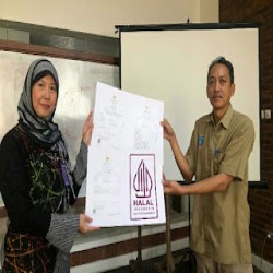 PT Prima Paper Indonesia Terima Sertifikat Halal untuk 19 Produk