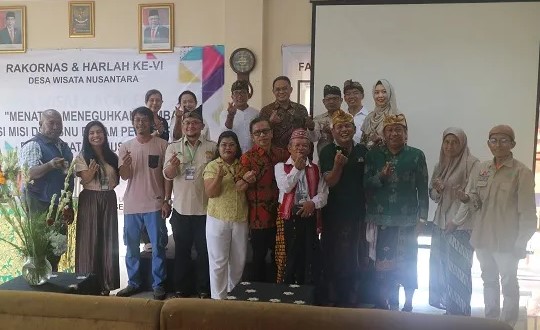 gambar Rakornas & Harlah Ke VI Dewisnu Foundation: Membangun Sinergi Untuk Mewujudkan Desa Wisata Nusantara Mandiri