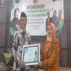 Workshop Santripreneur: Membangkitkan Semangat Berwirausaha dan Leadership di Banyuwangi