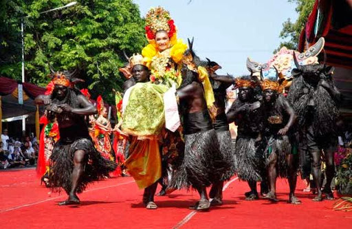 KEAJAIBAN BUDAYA