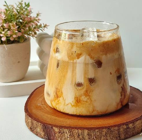 gambar es kopi susu caramel kabita