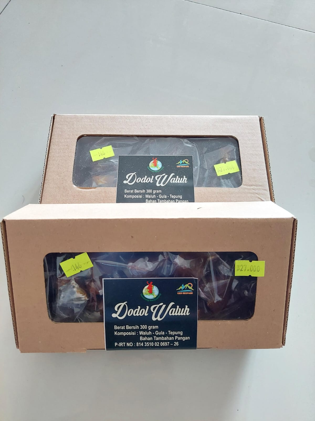 gambar oleh oleh khas banyuwangi, dodol waluh. Paparan Gambar : <p>dodol walunh dengan rasa yang autentik dengan cita rasa yang  tak terlupakan</p>