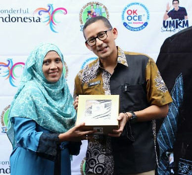 izah zahrawangi