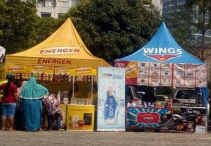 Tenda promosi malang adalah tenda sablon merk sesuai permintaan desain. 
                        Bisa berupa tenda kerucut, tenda limas, tenda doom, 